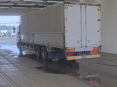 Isuzu GIGA
