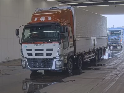 Isuzu GIGA