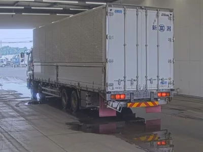 Isuzu GIGA