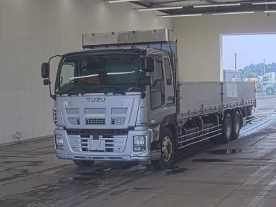 Isuzu GIGA
