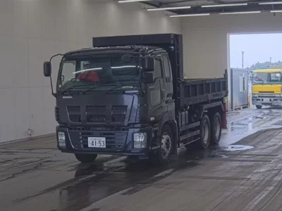 Isuzu GIGA