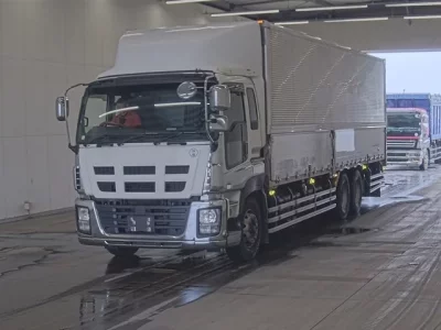 Isuzu GIGA