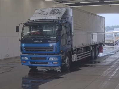 Isuzu GIGA