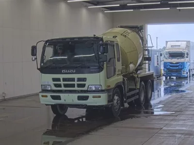 Isuzu GIGA