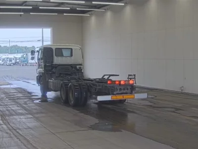 Isuzu GIGA