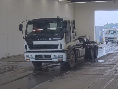 Isuzu GIGA