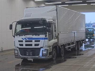 Isuzu GIGA