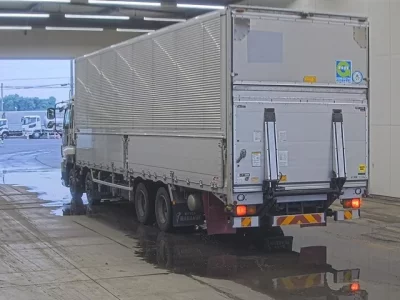 Isuzu GIGA