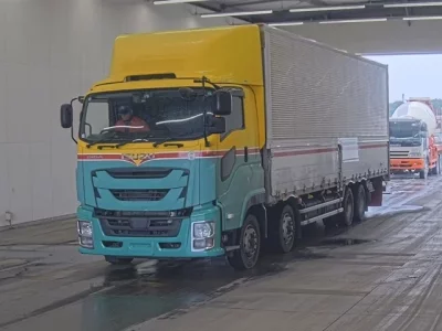 Isuzu GIGA