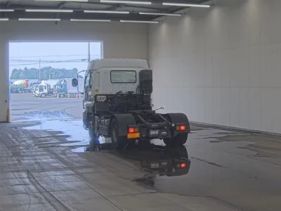 Isuzu GIGA