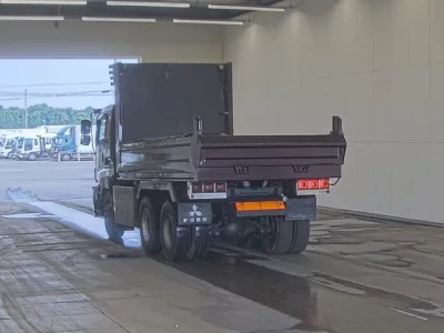 Isuzu GIGA