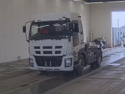 Isuzu GIGA