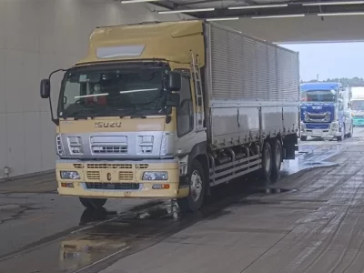 Isuzu GIGA