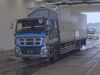 Isuzu GIGA