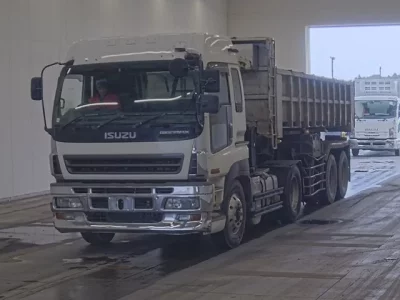Isuzu GIGA