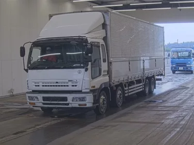 Isuzu GIGA