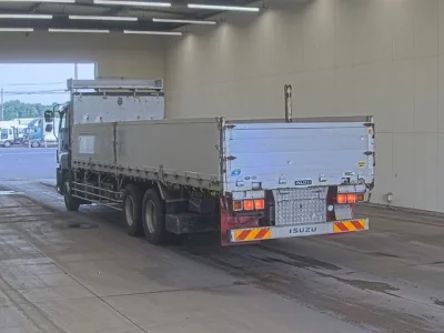 Isuzu GIGA