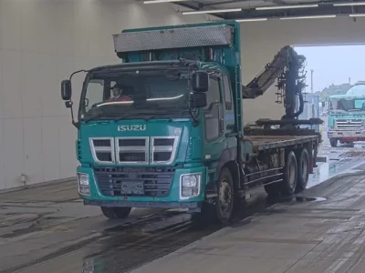 Isuzu GIGA