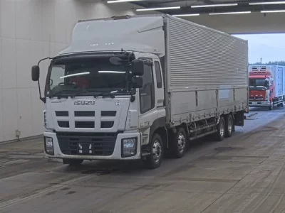 Isuzu GIGA
