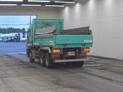 Isuzu GIGA