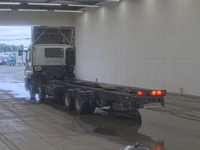 Isuzu GIGA