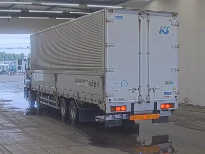 Isuzu GIGA
