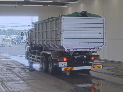 Isuzu GIGA
