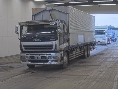 Isuzu GIGA