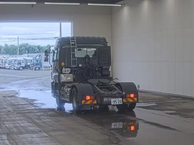 Isuzu GIGA