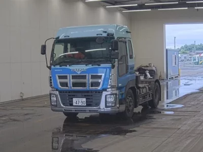 Isuzu GIGA
