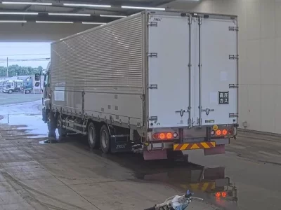 Isuzu GIGA