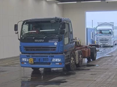 Isuzu GIGA