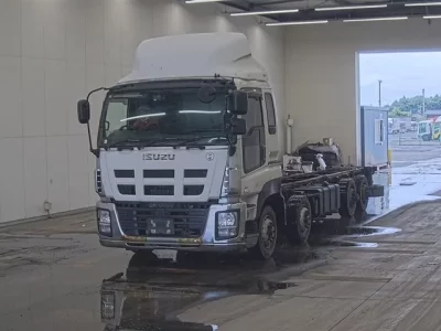 Isuzu GIGA