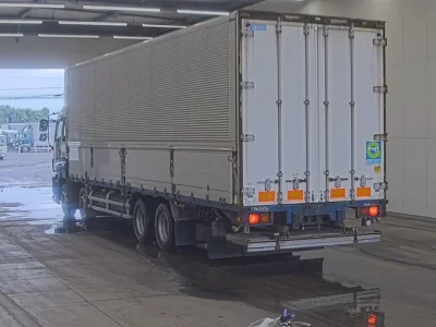 Isuzu GIGA