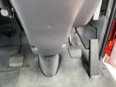 Nissan TRUCK