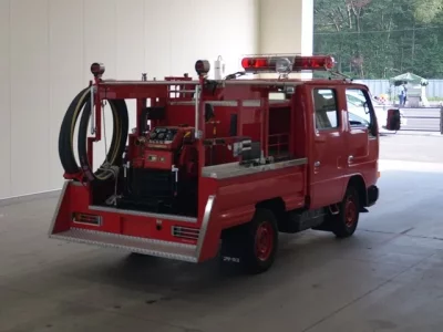 Nissan TRUCK
