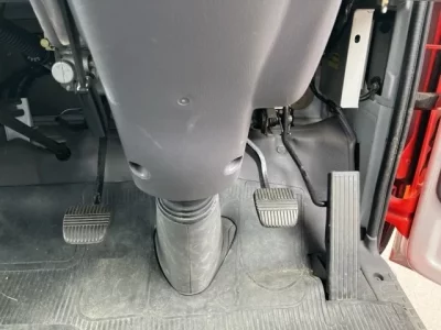 Nissan TRUCK