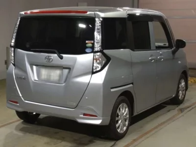 Toyota TANK