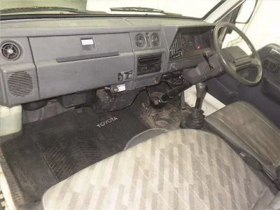 Toyota HIACE TRUCK