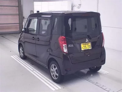 Mitsubishi EK SPACE