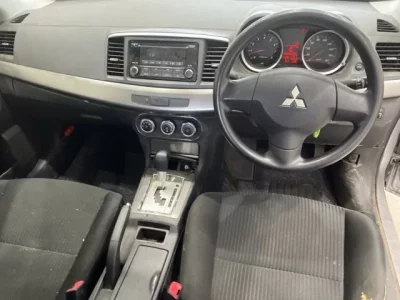 Mitsubishi GALANT FORTIS