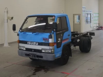 Isuzu ELF