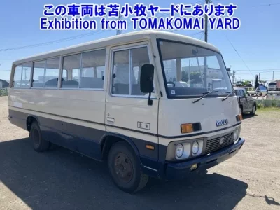 Isuzu BUS