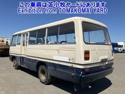 Isuzu BUS