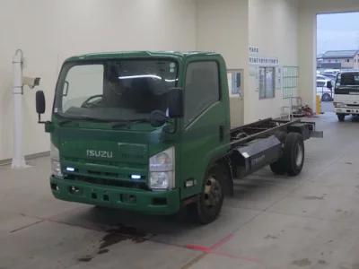 Isuzu ELF