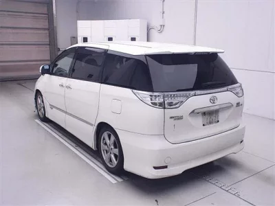 Toyota ESTIMA HYBRID