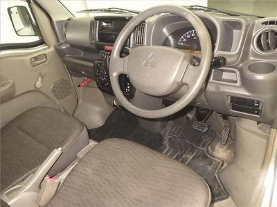 Mitsubishi MINICAB VAN