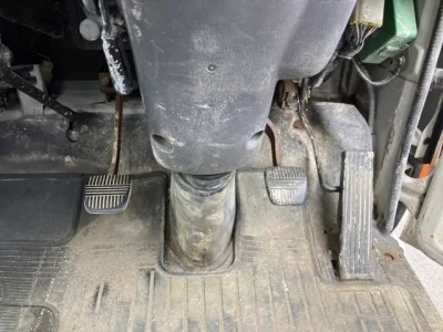 Nissan TRUCK