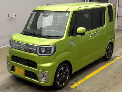 Toyota PIXIS MEGA