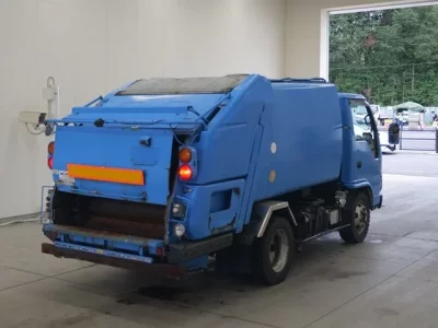 Isuzu TRUCK